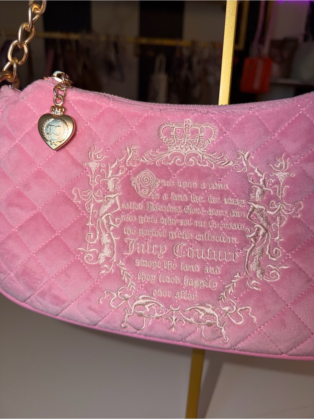 Juicy Couture Pink Velour Quilted‎ Shoulder Bag w/ Heart Mirror & Key Charm gold - Picture 14 of 17